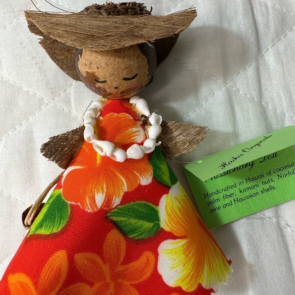 Haiku Originals Missionary Doll Handcrafted Hawaii Coconut Palm Fiber Kamani Nut
